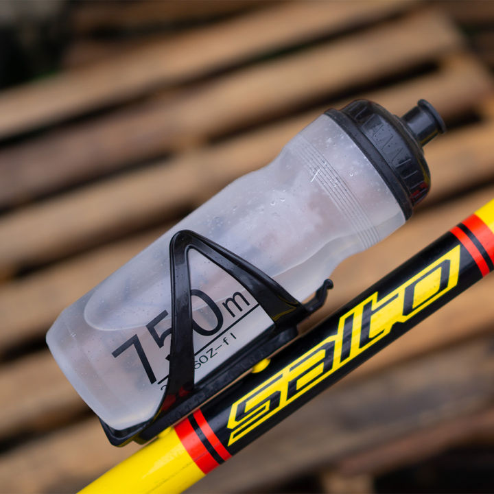 ZTTO%20750ml%20High-Quality%20Cycling%20Water%20Bottle%20PP%20Material%20Wide-mouth%20Opening%20Squeezable%20Body%20with%20Bottle%20Cage%20-%20Image%204