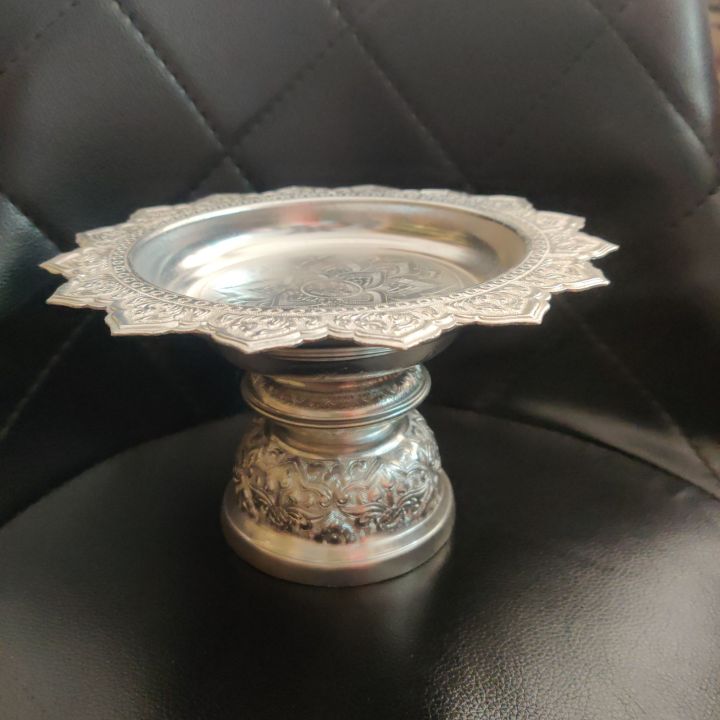 20cm%20Tika%20Thali%20Silver%20Coated%20Aluminum%20Tray%20-%20Image%203