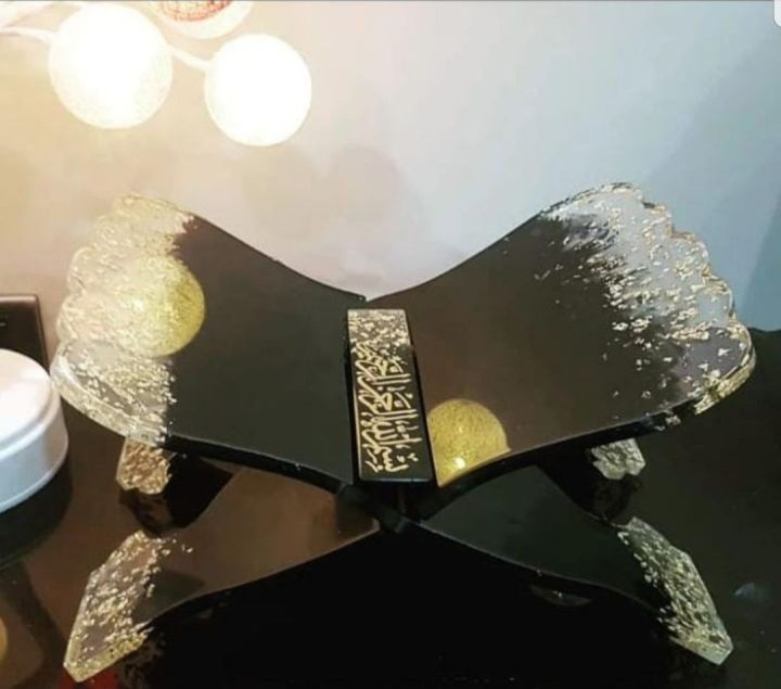 Rahel for book stand