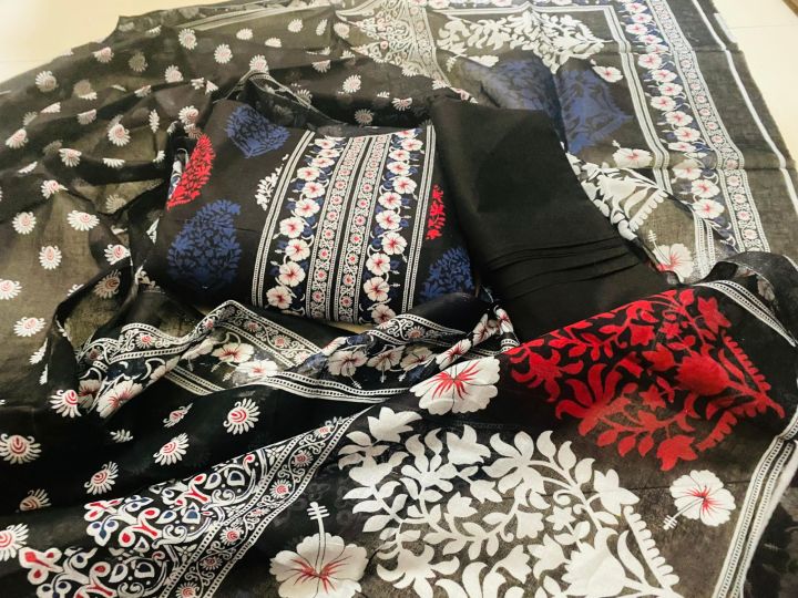 Ganga%20patle%20stylish%20designs%20premium%20fabrics%20-%20Image%209