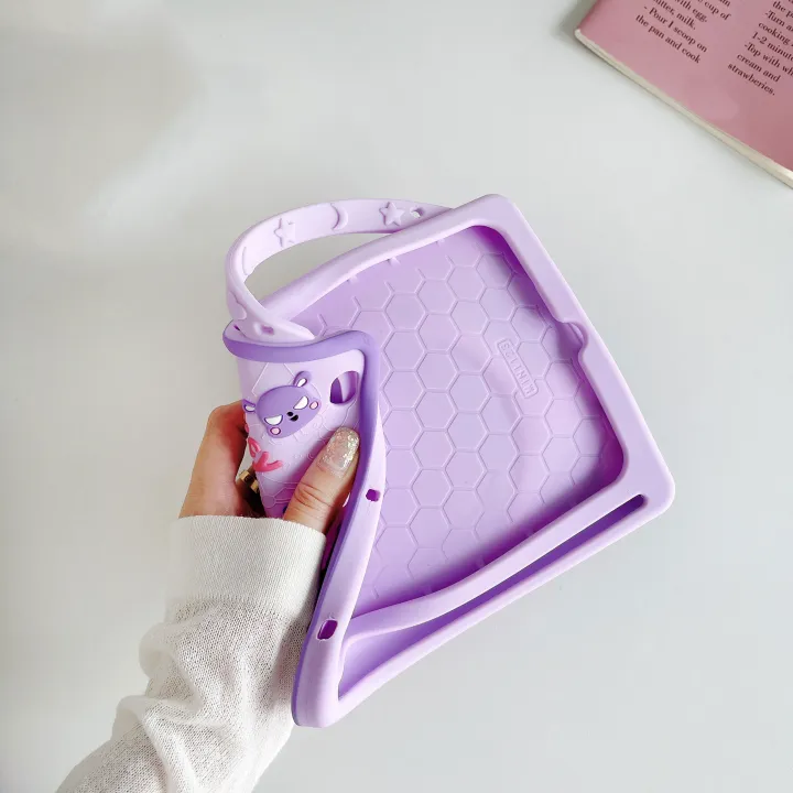 Sanrio%20Hello%20Kitty%20Silicone%20Tablet%20Case%20-%20Soft,%20Cute,%20and%20Durable%20Protective%20Cover%20iPad%2010.2%20Inch%207/8/9th%20Generation%20-%20Cartoon%20-%20Image%204