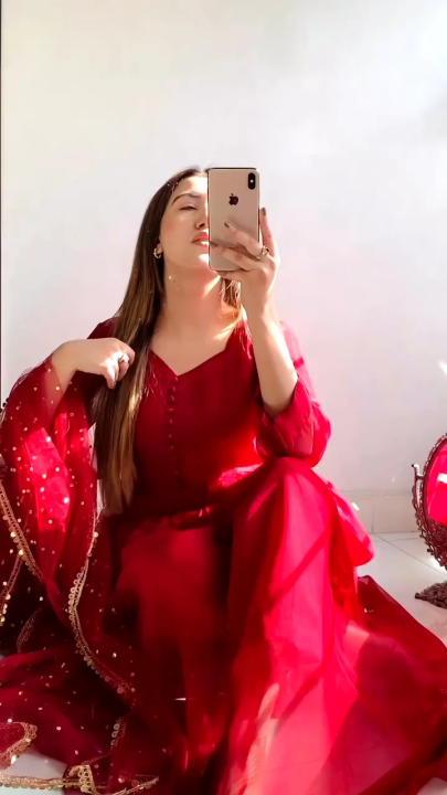 Women’s Long Sleeves Chiffon Maxi with Four-Sided Lace Dupatta 3PCs ...