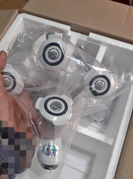 classic%20pvc%20head%20brass%20bath%20set%207%20piece%20complete%20with%20pipe%20shower%20-%20Image%202