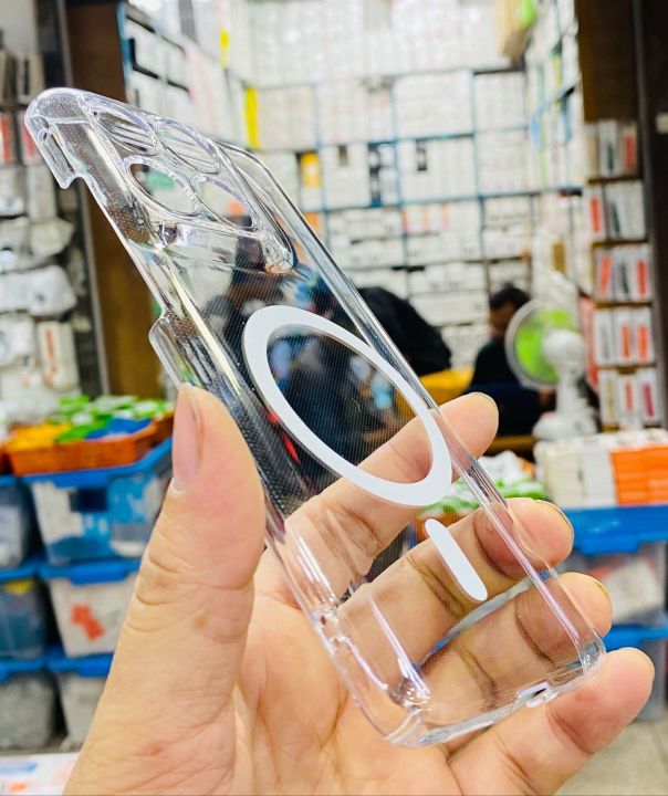 Motorola%20Edge%2070%20Fusion%20Anti%20Yellow%20Hard%20MagSafe%20Compatible%20Shockproof%20Transparent%20Slim%20Fit%20Wireless%20Charging%20supported%20Phone%20Back%20Case%20Mobile%20Cover%20-%20Image%204