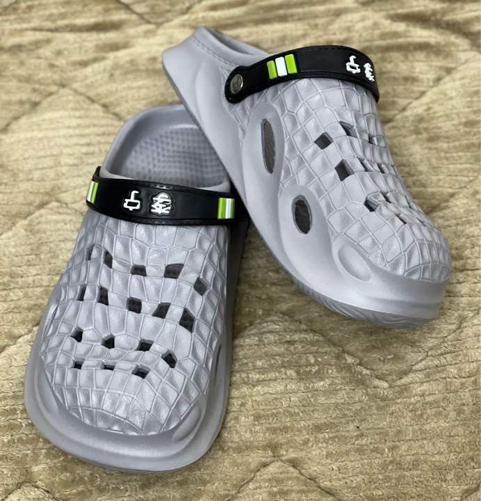 New%20Clogs%20Slip-on%20Closed%20Toe%20Cap%20Hole%20Soft%20Sole%20EVA%20Walking%20Crocs%20Sandals%20for%20Men%20-%20Image%207