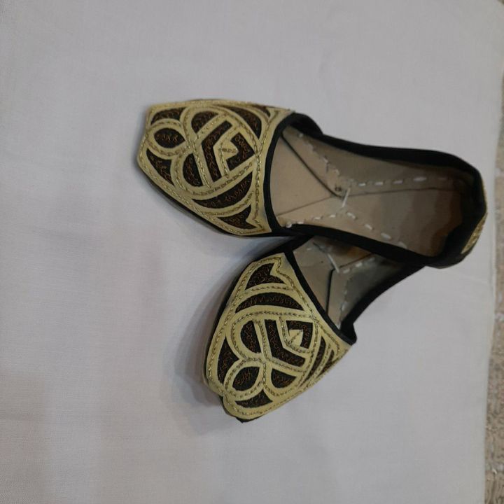 khussa for kids