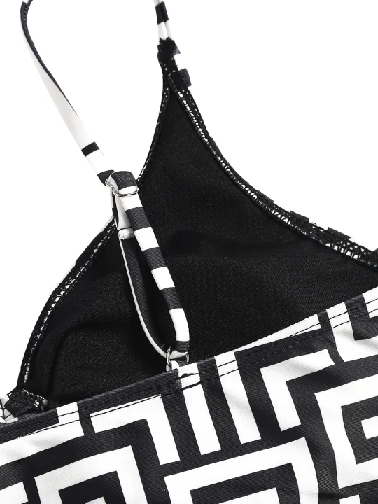 Women's%20Beach%20Summer%20Geometric%20Print%20Three-Piece%20Swimsuit%20Set%20with%20Long%20Sleeve%20Beach%20Cover-Up,%20Polyester%20Knit%20Fabric%20with%20Elasta%20-%20Image%204