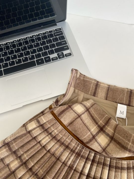 Plaid%20Pleated%20Mini%20Skirt%20Thick%20Wool%20Short%20Skirt%20High%20Waist%20Box-pleat%20Miniskirt%20for%20Women%20Teen-girl%20Preppy%20Style%20Outfit%20-%20Image%205