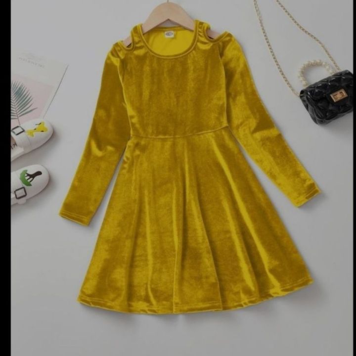 new%20Velvet%20frock%20for%20girls%20special%20velvet%20frock%20quality%20dresse%20-%20Image%202