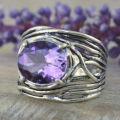 1 Pcs Vintage Bohemian-Style Purple Synthetic Zircon Ring Suitable for Woman Everyday Wear or Special Occasion Parties. 