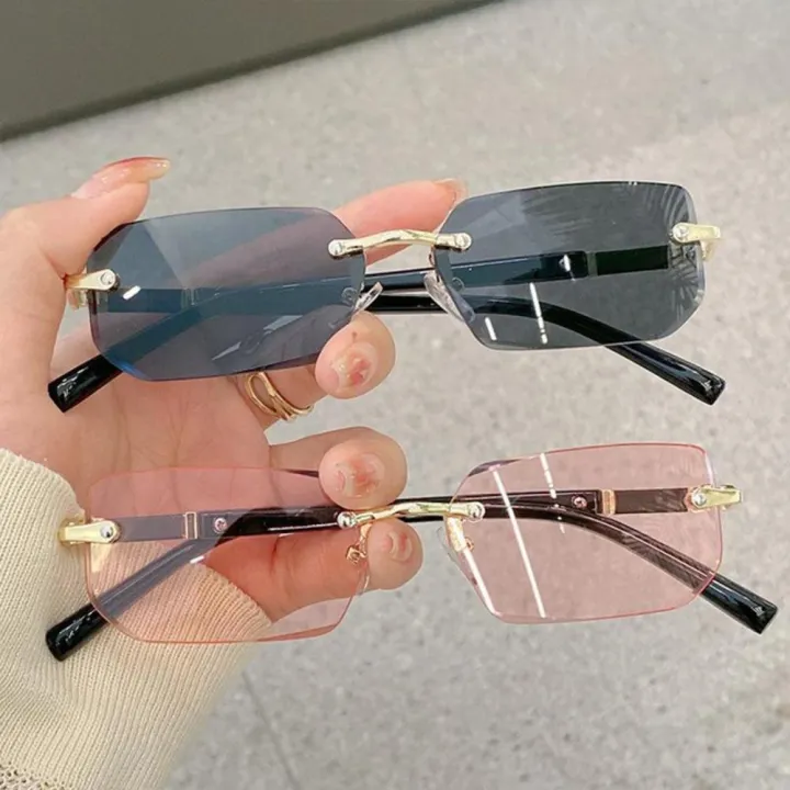 Retro%20UV400%20Protection%20Rimless%20Rectangle%20Sunglasses%20Y2K%20Shades%20Frameless%20Sun%20Glasses%20for%20Women%20&%20Men%20-%20Image%203