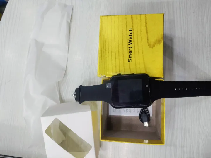 SIM%20Slot/Inserting%20Black%20Smartwatch%20(SIM%20Not%20Included)%20-%20Image%204