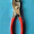 Gas plier/Slip joint plier. 