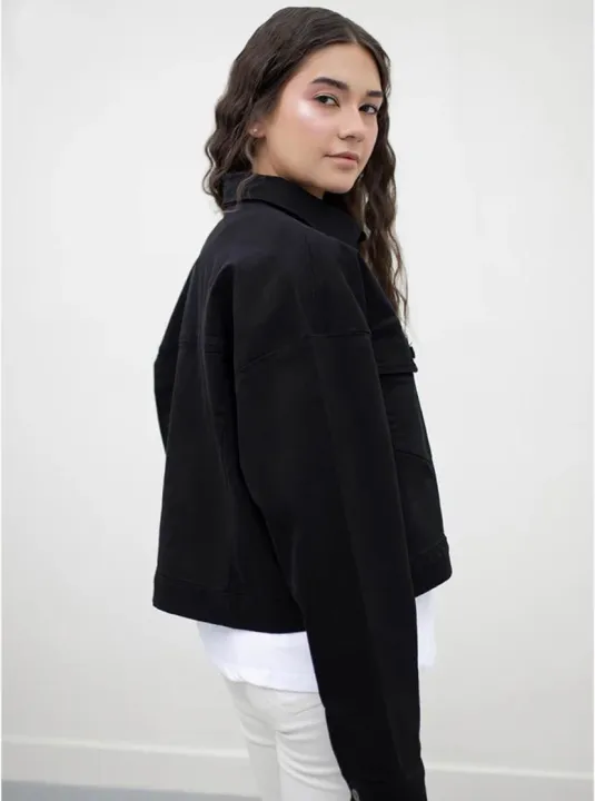 Black%20Denim%20Short%20Body%20Jacket%20for%20Women,%20Premium%20Stretch%20Fit,%20Button%20Fastenings%20-%20Image%204
