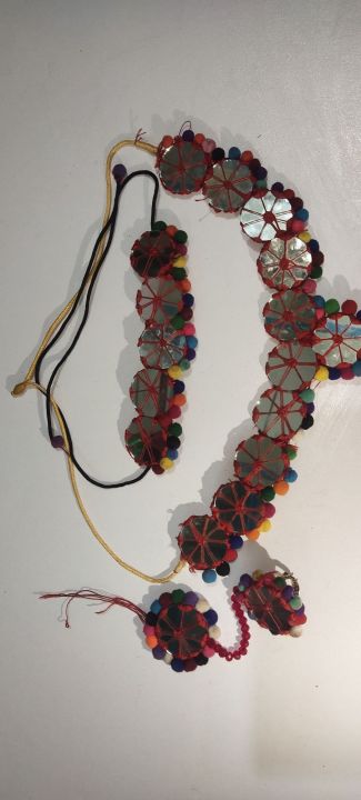 Handmade%20Balochi%20Mirror%20Jewellery%20-%20Reflecting%20Beauty%20and%20Tradition%20-%20Image%204
