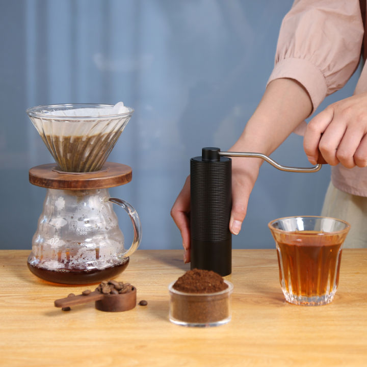 Professional%20Manual%20Coffee%20Grinder%20Upgrade%20All-metal%20Body%20%20Anti-slip%20Design%20Portable%20Grinder%20Burr%20Inside%20-%20Image%203