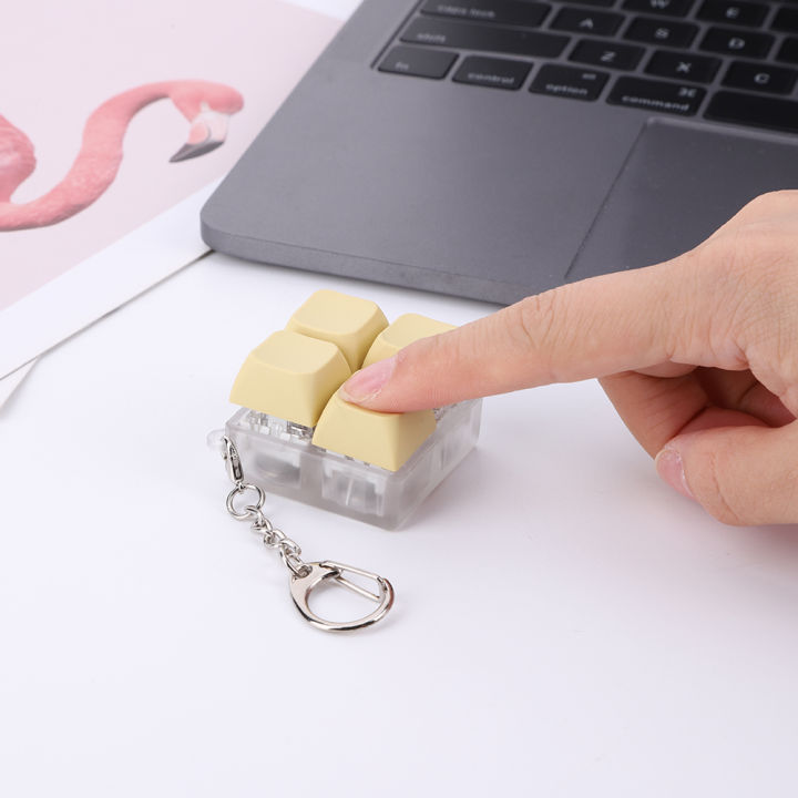 Cute 4 Buttons Keyboard Fidget Keychain Keyboard Clicker Mechanical ...