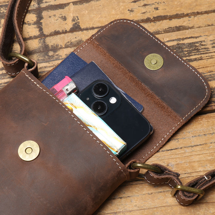 Genuine%20Leather%20Retro%20Sling%20Crossbody%20Bags%20Men%20Phone%20Key%20Organizer%20Bag%20Wallet%20Men's%20Flip%20Magnetic%20Buckle%20Shoulder%20Bag%20-%20Image%206