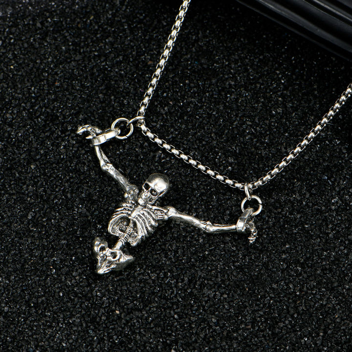 A%20Fashionable%20and%20Creative%20New%20Halloween%20Punk%20Style%20Skull%20Necklace%20Halloween%20Gift%20-%20Image%205
