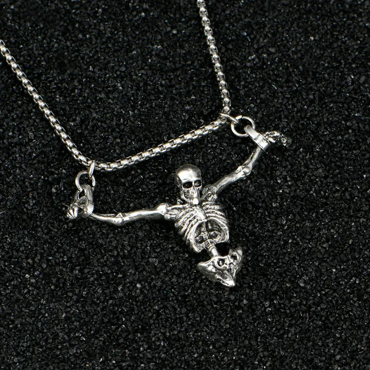 A%20Fashionable%20and%20Creative%20New%20Halloween%20Punk%20Style%20Skull%20Necklace%20Halloween%20Gift%20-%20Image%204