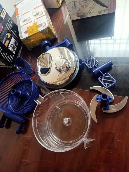 Handheld%20Vegetable%20Chopper%20-%20Image%206