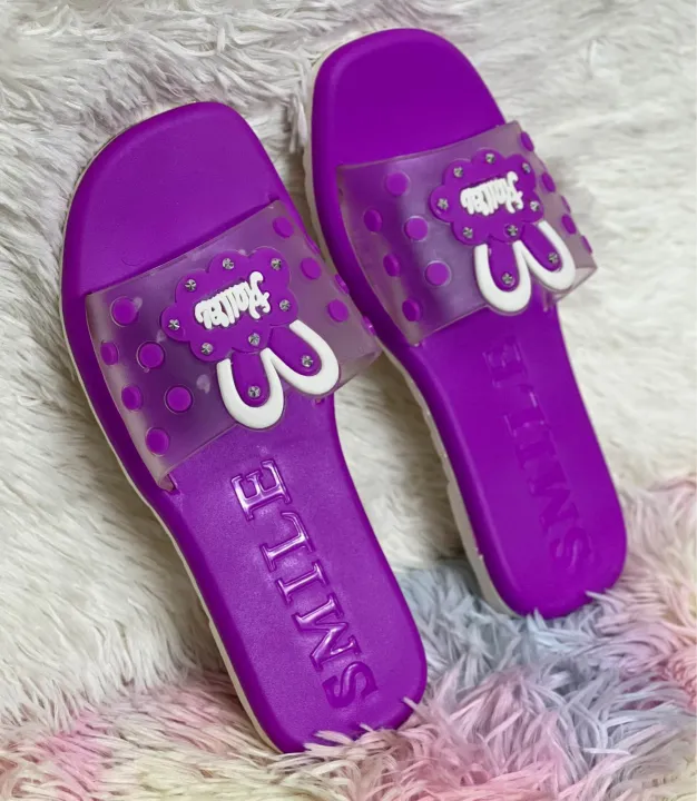 New%20Cute%20Design%20Silicone%20Upper%20Flat%20Slipper%20Sandals%20for%20Girls%20&%20Womens%20-%20Image%207
