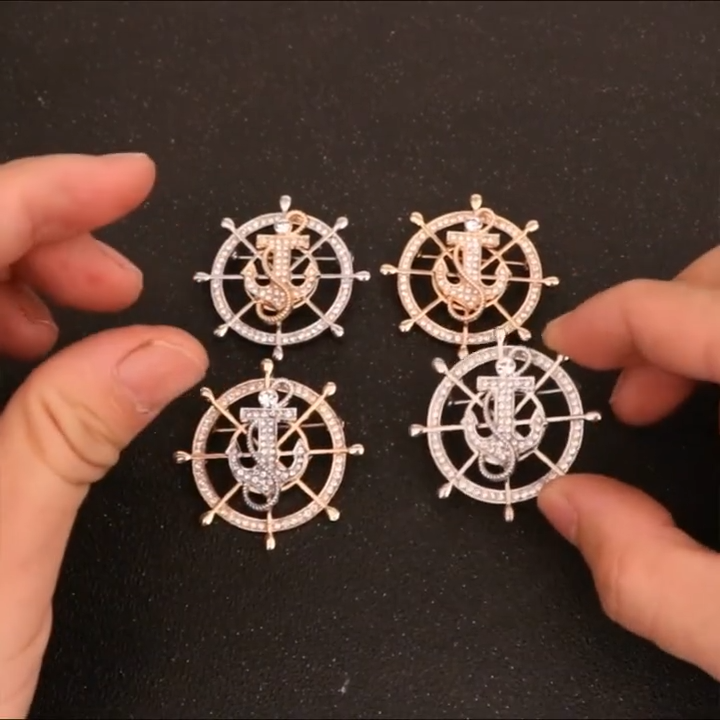 Luxury Stoned Rudder Wheel Anchor Brooch For Men & Women Fashion Accessories