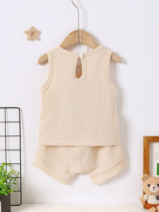 Baby%20Boy%20Fashionable%20Casual%20Summer%20Top%20And%20Shorts%20Set%20In%20Textured%20Fabric%20With%20Pockets%20-%20Image%202
