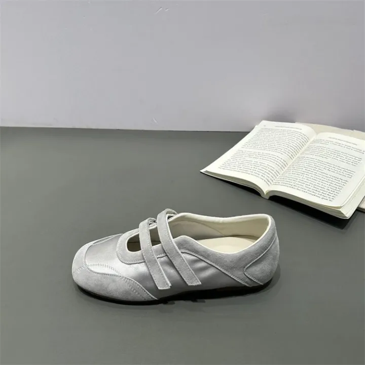 2026%20Spring%20Autumn%20Women's%20Mary%20Janes%20%7C%20French%20Style%20Canvas%20Slip-on%20Flats%20%7C%20Wide%20Toe%20Box%20Velcro%20Soft%20Sole%20Casual%20Shoes%20-%20Image%207