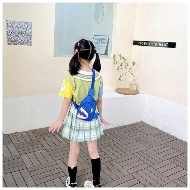 Fashion%20Shark%20Pattern%20Children%20Waterproof%20Nylon%20Crossbody%20Chest%20Bag%20Cartoon%20Shark%20Waist%20Bag%20For%20Kids%20Boys%20-%20Image%203