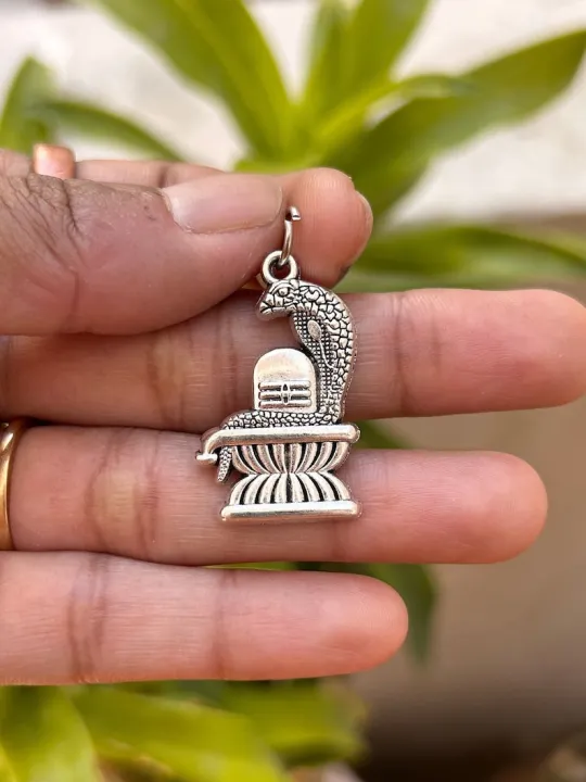 Hindu%20Religion%20item%20Silver%20Color%20Locket%20For%20Men%20&%20Woman%20-%201%20ps%20-%20Image%203