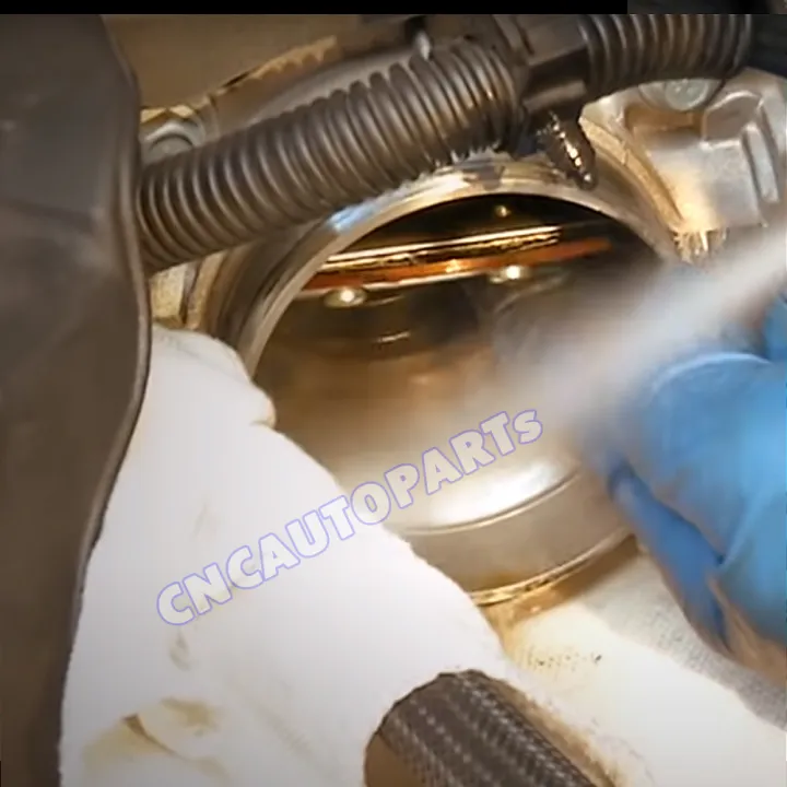 CRC%20spray%20flush%20throttle%20intake%20throttle%20body%20&%20air-intake%20cleaner%20142g%20(made%20in%20USA)%20-%20Image%205