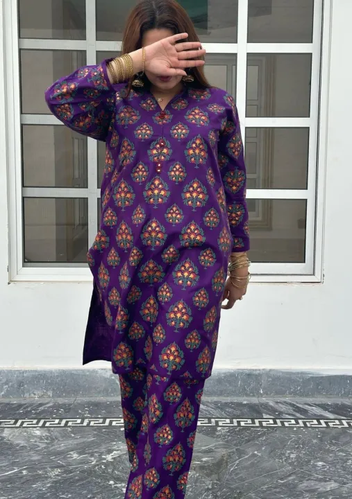 Stylish%20Bindi%20Print%202-Piece%20Set%20for%20Girls%20and%20Women%20%E2%80%93%20Comfortable%20and%20Trendy,%20Sizes%20Available%20-%20Image%207