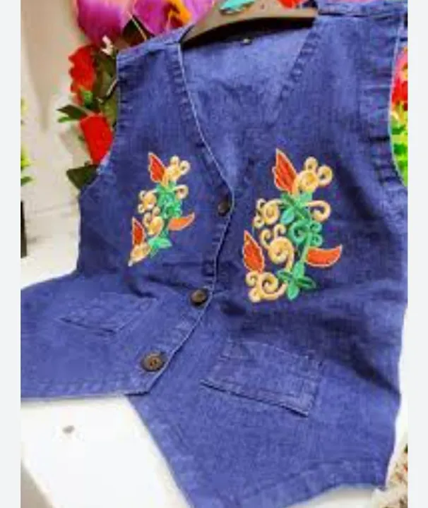 Beautiful%20Embroidery%20Work%20Short%20Koti%20For%20girls%20-%20Image%205