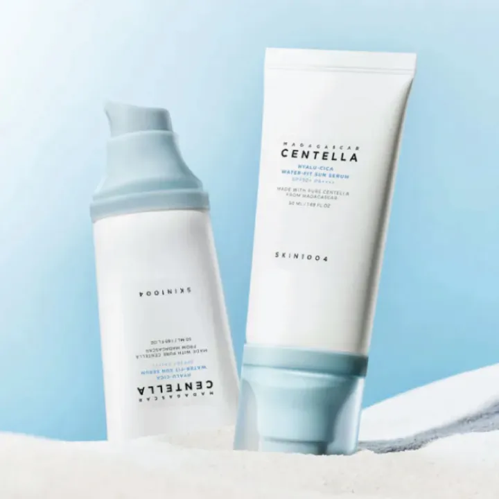 Skin1004%20Madagascar%20Hyalu%20Cica%20Water%20Fit%20Sun%20Serum%20SPF%2050+%20%20PA++++%2050ml%20-%20Centella%20Sunscreen%20-%20Image%207