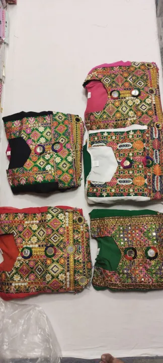 Sindhi%20Pathani%20Handmade%20Frock%20for%20Girls%20with%20Moti%20Work%20and%20Embroidery,%20Traditional%20Black%20Chiffon%20Dress%20for%20Weddings,%20Parties,%20and%20Special%20Occasions%20-%20Image%207