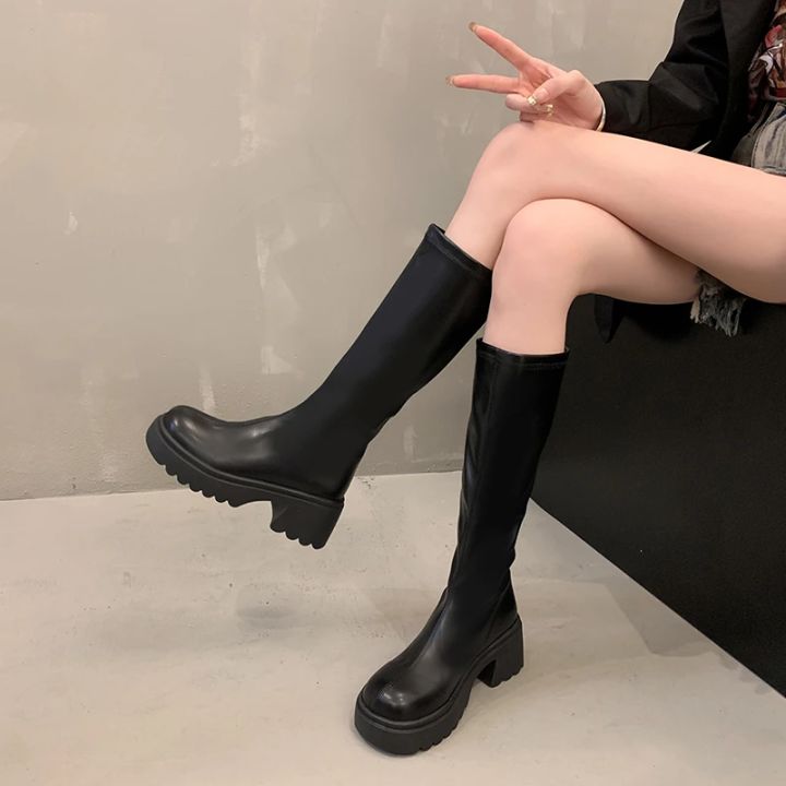 Autumn%20and%20Winter%20New%20Round%20Head%20Thick%20Sole%20Retro%20Heightening%20Mid-calf%20Boots%20with%20Velvet%20Warm%20and%20Comfortable%20Fashion%20Show%20Boots%20-%20Image%202