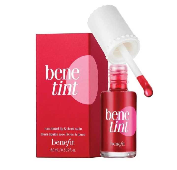 Korean%20Style%20Liquid%20Lip%20and%20Cheek%20Tint%20with%20Watermelon,%20Strawberry,%20Tomato%20Extracts%20-%20Rose%20Fragrance,%20Nourishing%20&%20Long-lasting.%20Smudge%20&%20Waterproof%20Cheeks%20Blusher%20for%20Women%20-%20Image%203