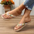 Women's fashion trend, anti slip, wear-resistant, comfortable soft bottom, ethnic style flat heel flip flops. 