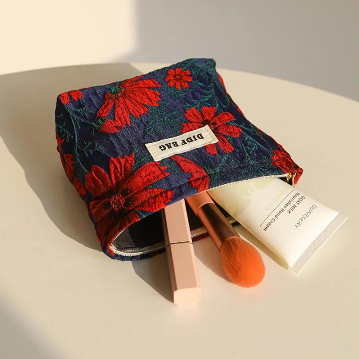 New%20Mini%20Female%20Cosmetic%20Bag%20Portable%20Red%20Soft%20Small%20Sanitary%20Napkin%20Storage%20Bag%20Commuter%20Coin%20Key%20Bag%20Portable%20Bank%20Card%20Bag%20-%20Image%202