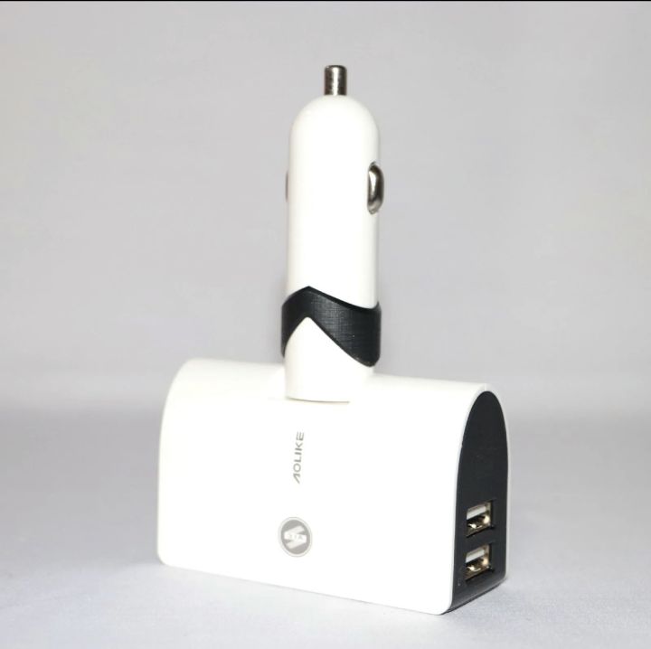 Car%20Power%20Splitter%203.1A%20With%20Dual%20USB%20-%20Image%203