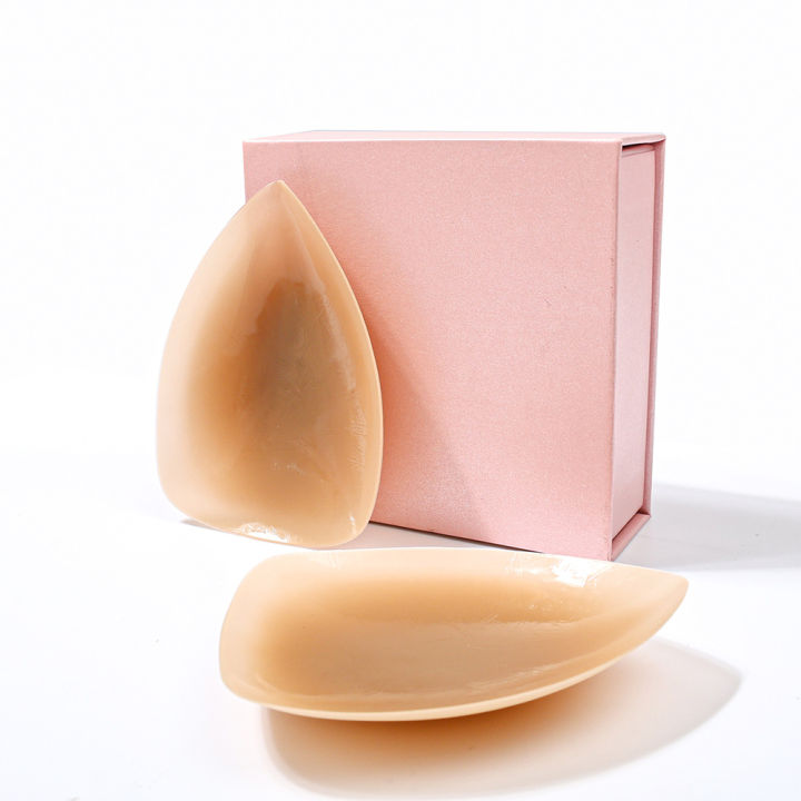 Braless Seamless Sticker Bra Ultra Thin Invisible Bra Nipple Cover Bioadhesive Silicone Reusable Sweatproof for Summer Travel