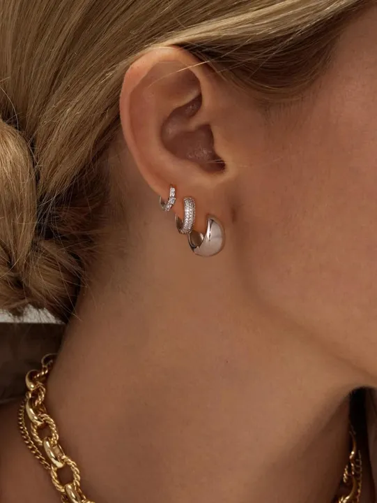 3%20Pairs%20Small%20Gold%20Hoop%20Earrings%20Set%20for%20Women,%2014K%20Gold%20Plated%20Huggie%20Hoop%20Earrings%20for%20Multiple%20Piercing%20Dainty%20Hoop%20Earrings%20-%20Image%203