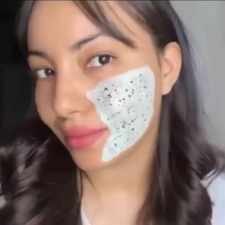 Green Tea Purifying Clay Stick Mask