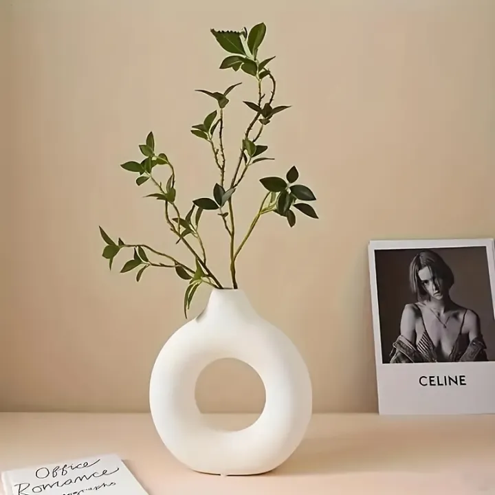 Durable%20Plastic%20Modern%20Decorative%20Donut%20Vase%20-%20Elegant%20Nordic-Inspired%20Centerpiece%20for%20Living%20Room,%20Bedroom%20&%20Desk%20-%20Perfect%20for%20home%20decoration%20item%20-%20Image%205