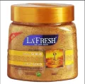 La frash gold face body scrub with collagen n vitamin E 500ml. 