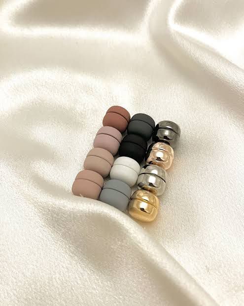 Metal pins Hijab