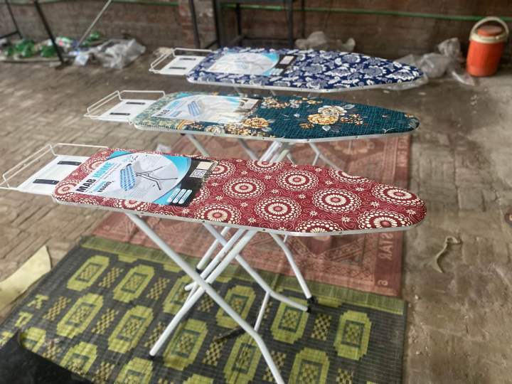 Ironing%20stand%20foldable%20iron%20stand%20for%20ironing%20premium%20quality%20adjustable%20height%20powder%20coated%20size%20medium%20-%20Image%206