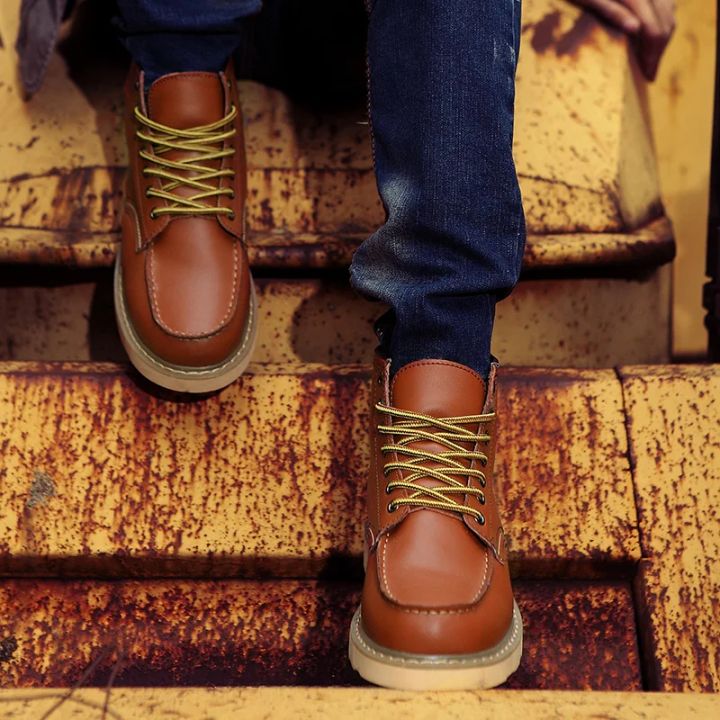 Genuine%20Leather%20Men%20Desert%20Boots%20Casual%20Outdoor%20Soft%20Sole%20Walking%20Shoes%20Outdoor%20Lace%20Up%20Boots%20High%20Quality%20Male%20High%20Top%20Shoes%20-%20Image%204