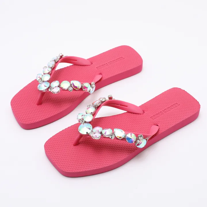 Fuchsia%20Bling%20Flip%20Flops%20-%20Iridescent%20Crystal%20Decor%20Summer%20Beach%20Sandals%20-%20Image%207